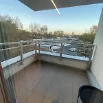 Comfortable With 2 Bedrooms And 2 Balconies On Borkowska Street קרקוב